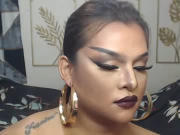 yourtrannyqueenxxx
