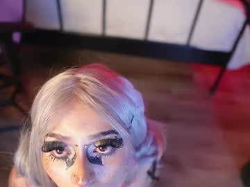 bayonetta_doll