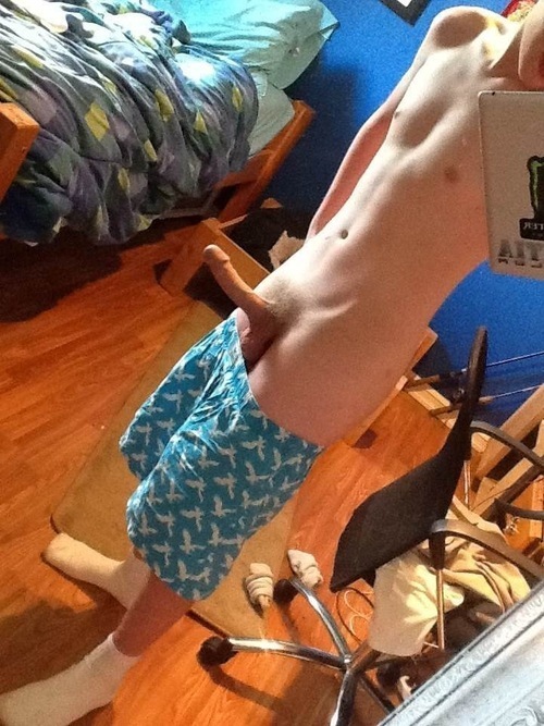 L lost bet-group sext w/ son+friends — 45