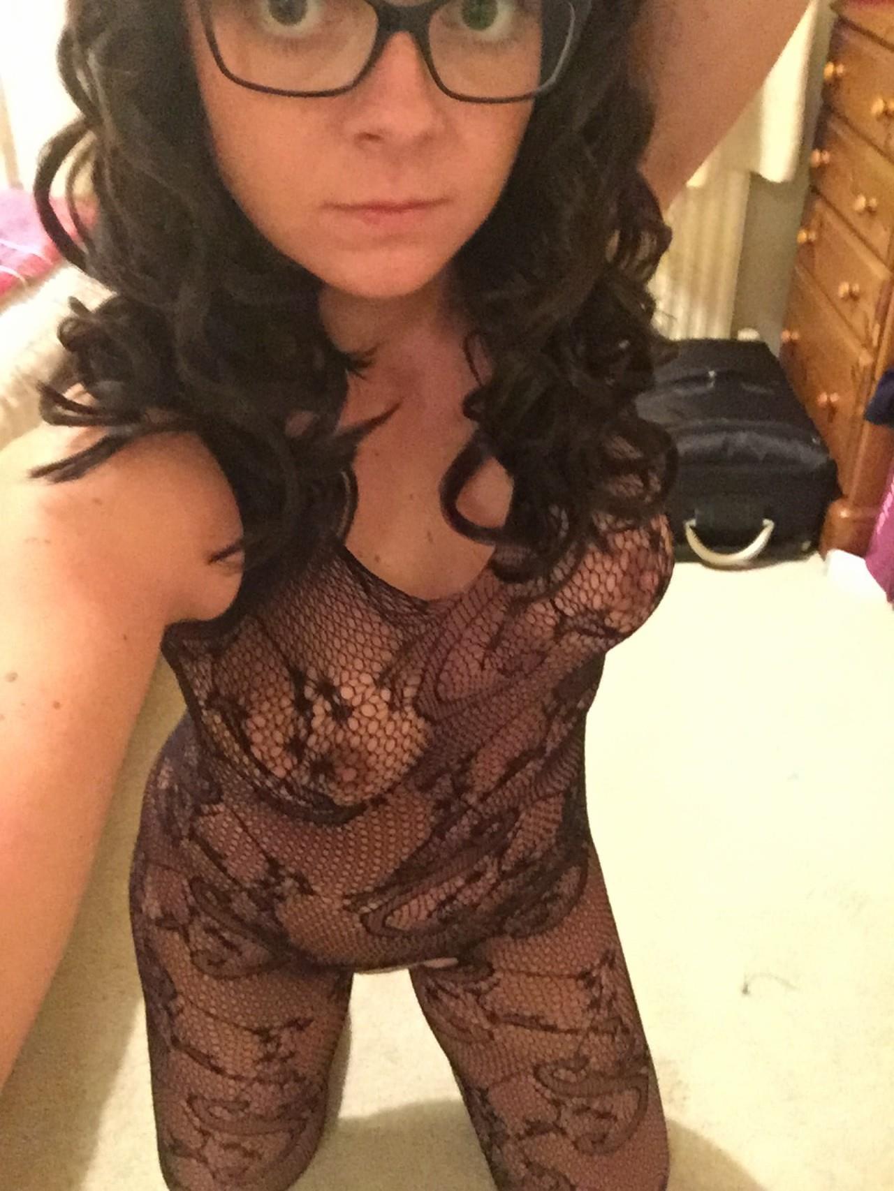 Kinky Brunette Chubby Girlfriend — 30