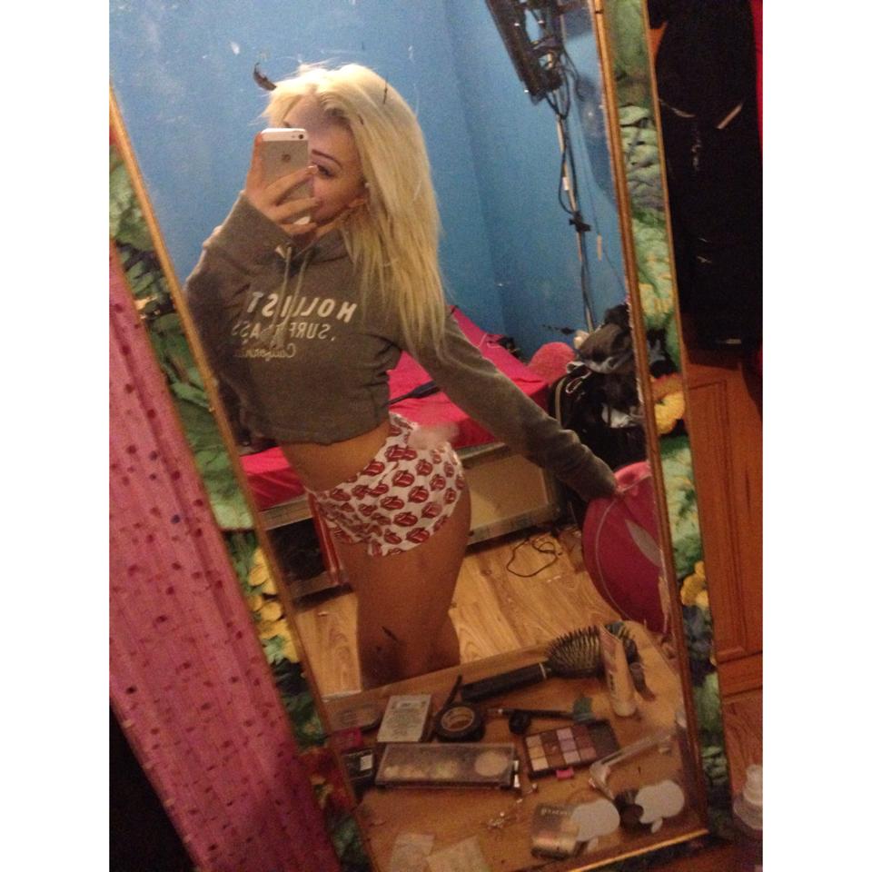 Big boobed blonde 18yo Facebook girl — 22