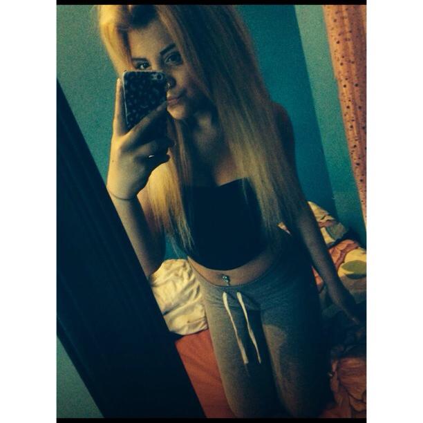 Big boobed blonde 18yo Facebook girl — 21