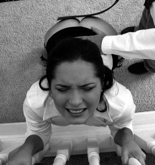 Spanking Strafe und Lust zugleich — 54