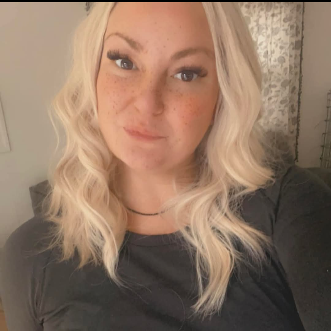 Mary Kate — 23