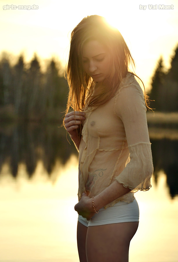 WET T-SHIRTS BABES BY TIFFANY — 27