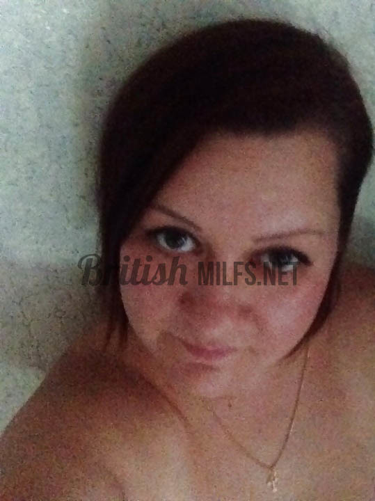 Fat arsed redhead british milf - bbw ginger mature — 11