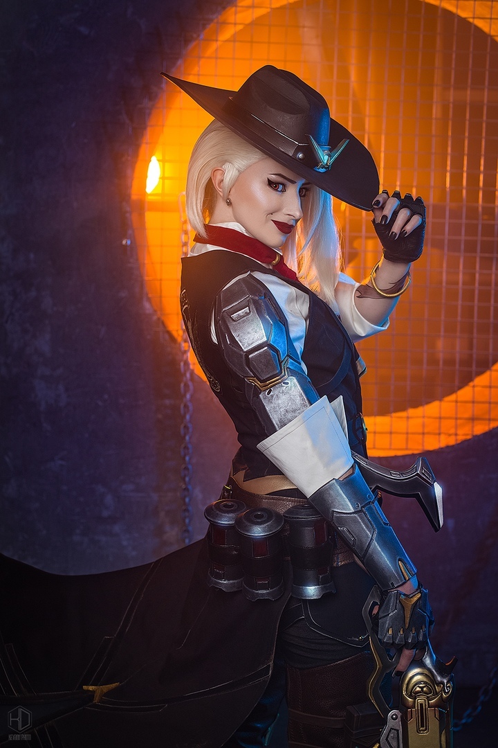 Cosplay — 10