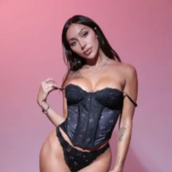 My wife is a PAWG — 5